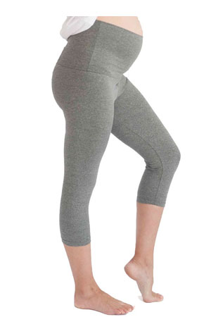 Belabumbum Convertible Capri Active Maternity Pants by Belabumbum